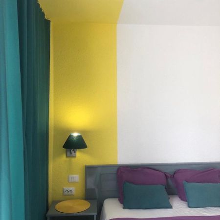 Apart Hotel Ponderosa Адехе Экстерьер фото