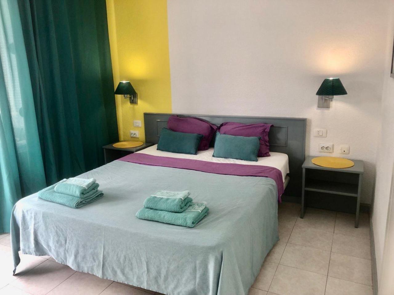 Apart Hotel Ponderosa Адехе Экстерьер фото
